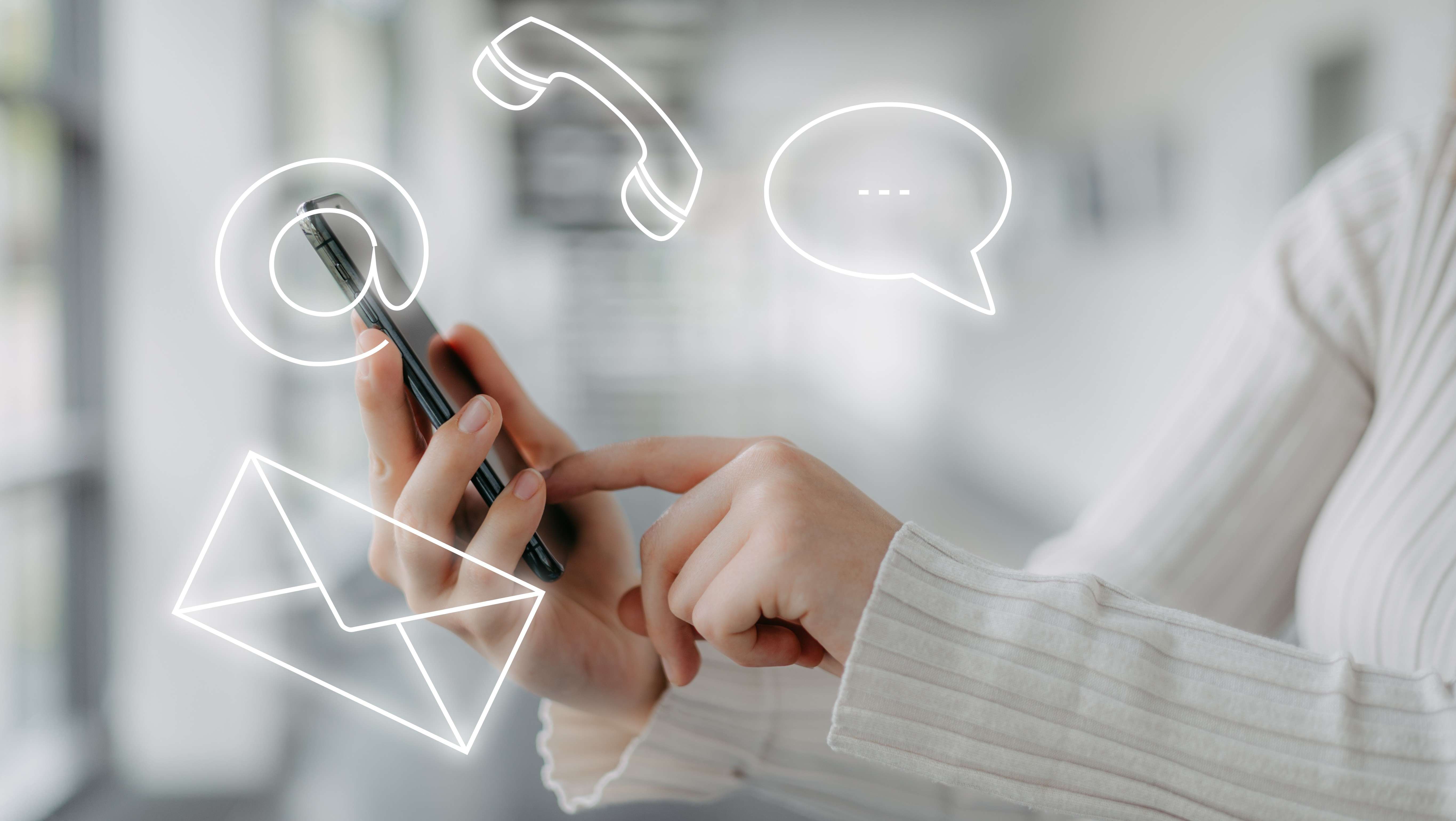 Bleiben Sie mit uns in Verbindung! / Stay connected with us!