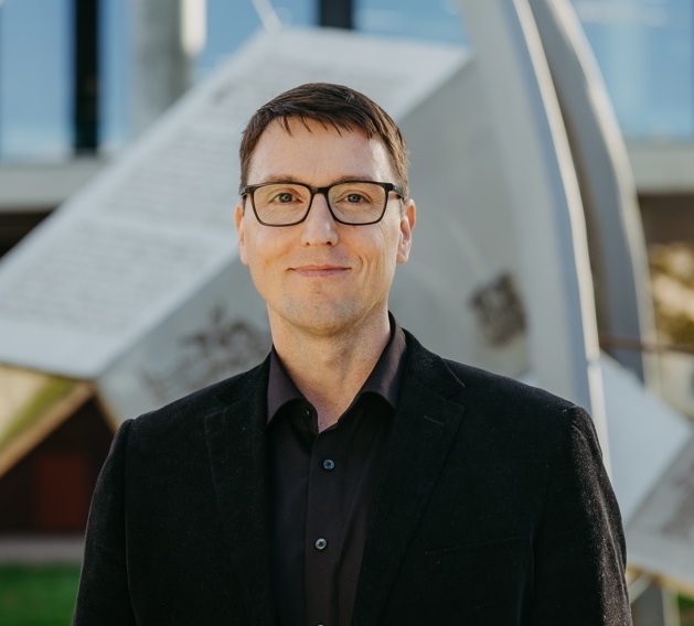 Prof. Dr. Christopher Schlägel